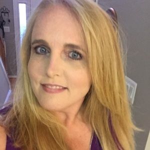 Meet your Posher, Teresa